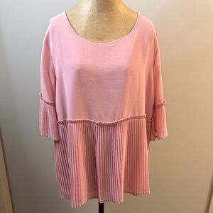 Chic Pink Pleated Women's Blouse